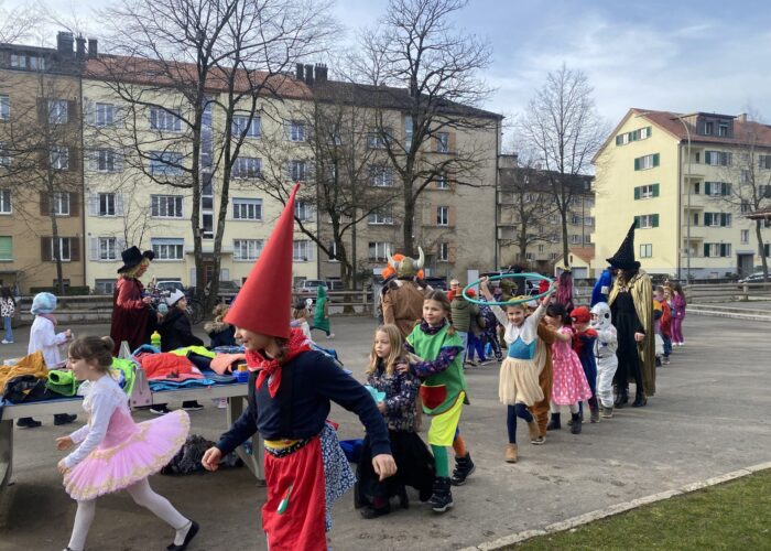 Image (32) Image (32)